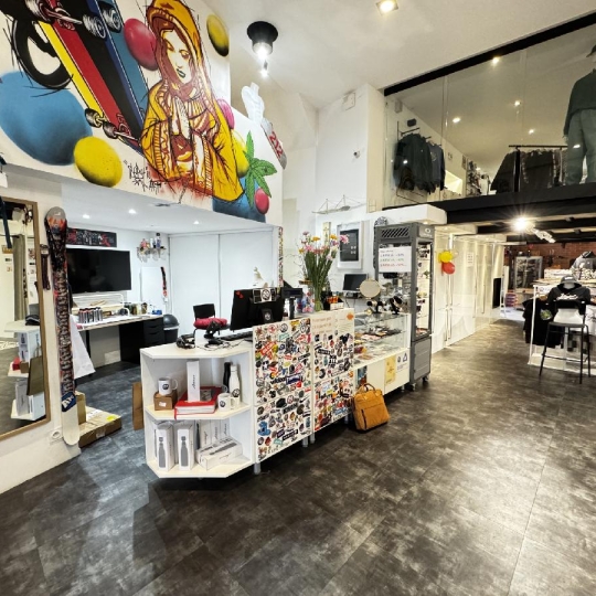  AGENCE IMMOBILIERE LANGONAISE : Local / Bureau | LE PUY-EN-VELAY (43000) | 199 m2 | 32 000 € 