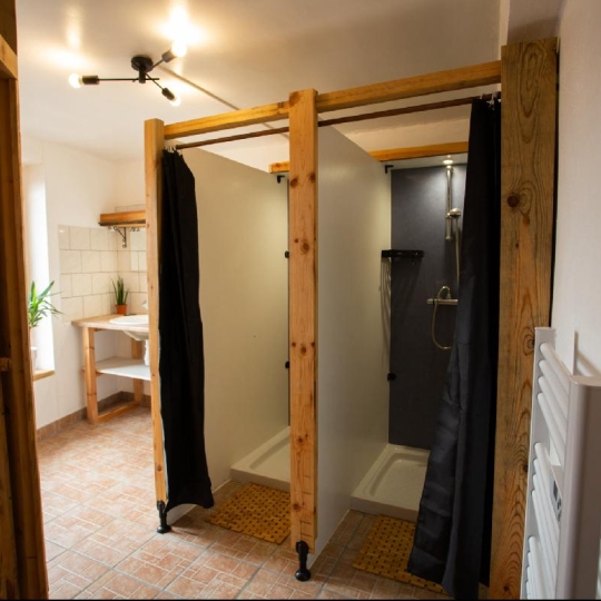  AGENCE IMMOBILIERE LANGONAISE : Local / Bureau | SAINT-ALBAN-SUR-LIMAGNOLE (48120) | 232 m2 | 283 000 € 