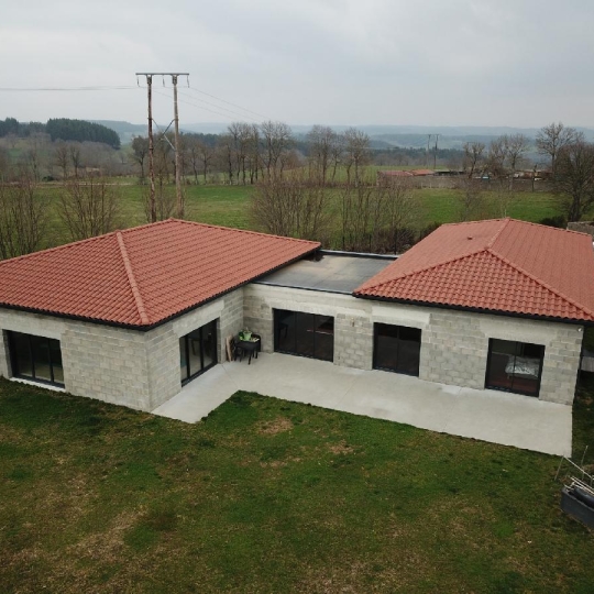  AGENCE IMMOBILIERE LANGONAISE : Maison / Villa | BELLEVUE-LA-MONTAGNE (43350) | 250 m2 | 455 400 € 