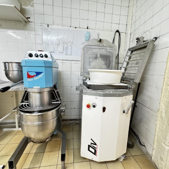  AGENCE IMMOBILIERE LANGONAISE : Local / Bureau | LE MONASTIER-SUR-GAZEILLE (43150) | 100 m2 | 66 000 € 