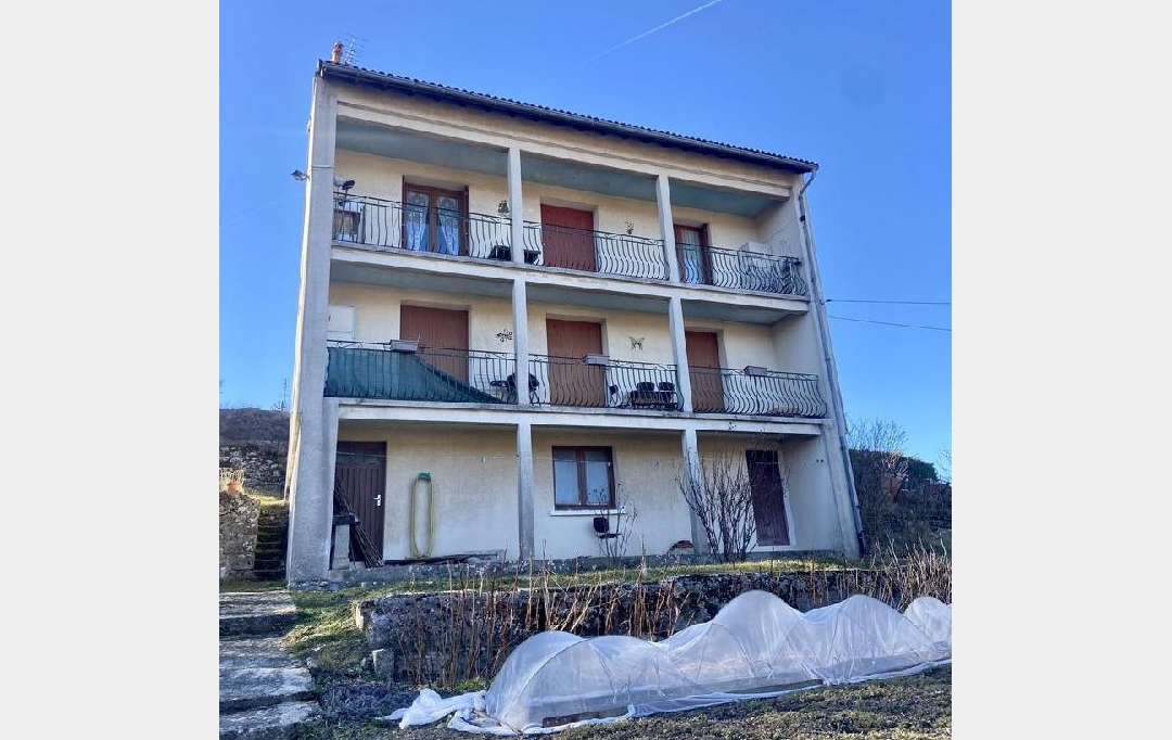 AGENCE IMMOBILIERE LANGONAISE : Immeuble | LANGOGNE (48300) | 183 m2 | 149 000 € 