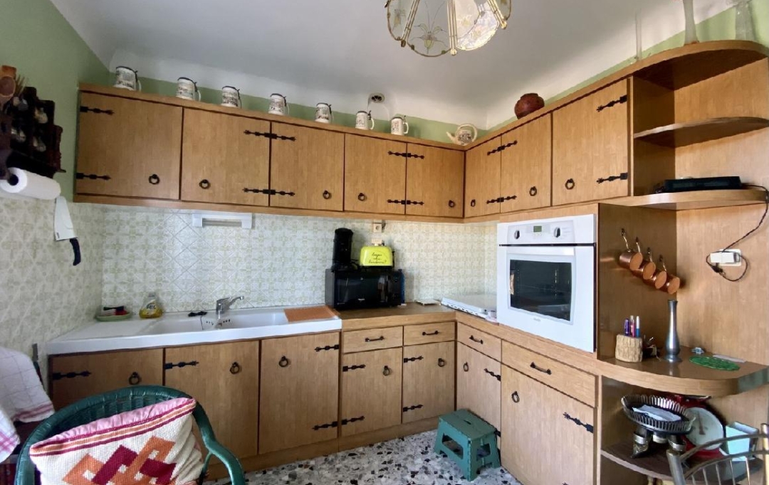 AGENCE IMMOBILIERE LANGONAISE : Immeuble | LANGOGNE (48300) | 183 m2 | 149 000 € 