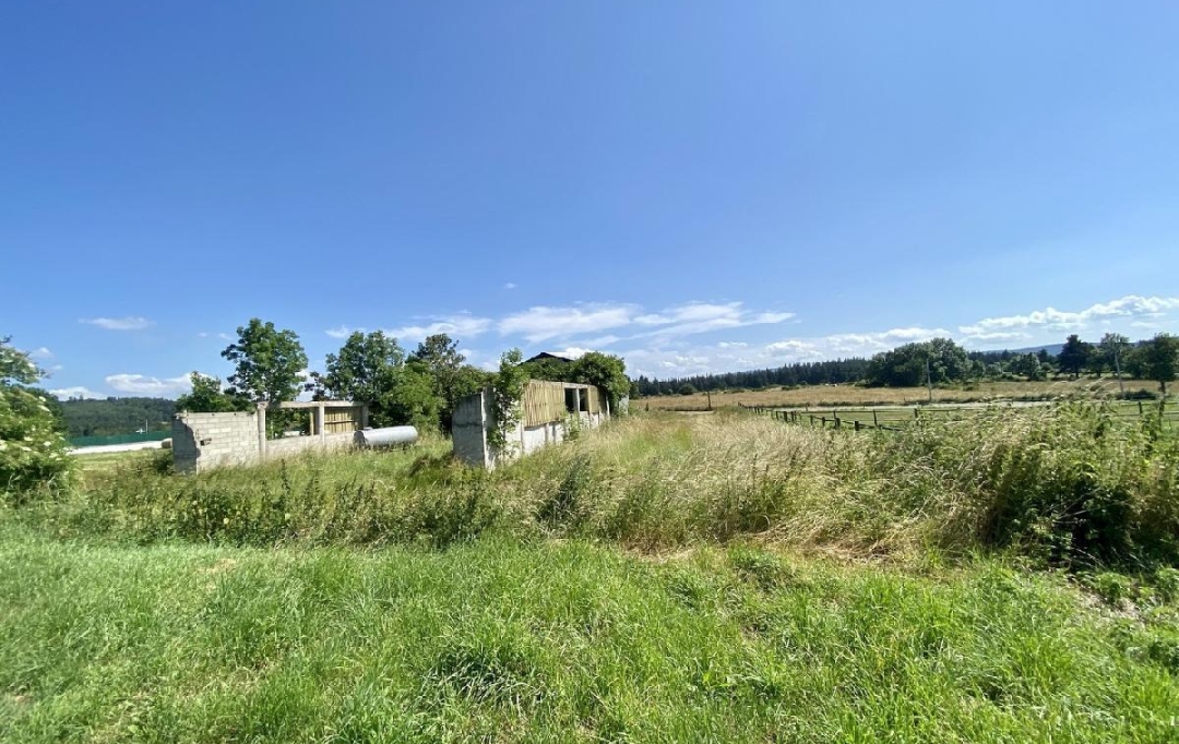 AGENCE IMMOBILIERE LANGONAISE : Terrain | LESPERON (07660) | 2 411 m2 | 66 000 € 