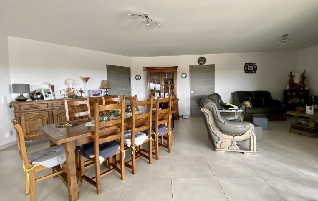 AGENCE IMMOBILIERE LANGONAISE : Maison / Villa | LANGOGNE (48300) | 149 m2 | 150 000 € 