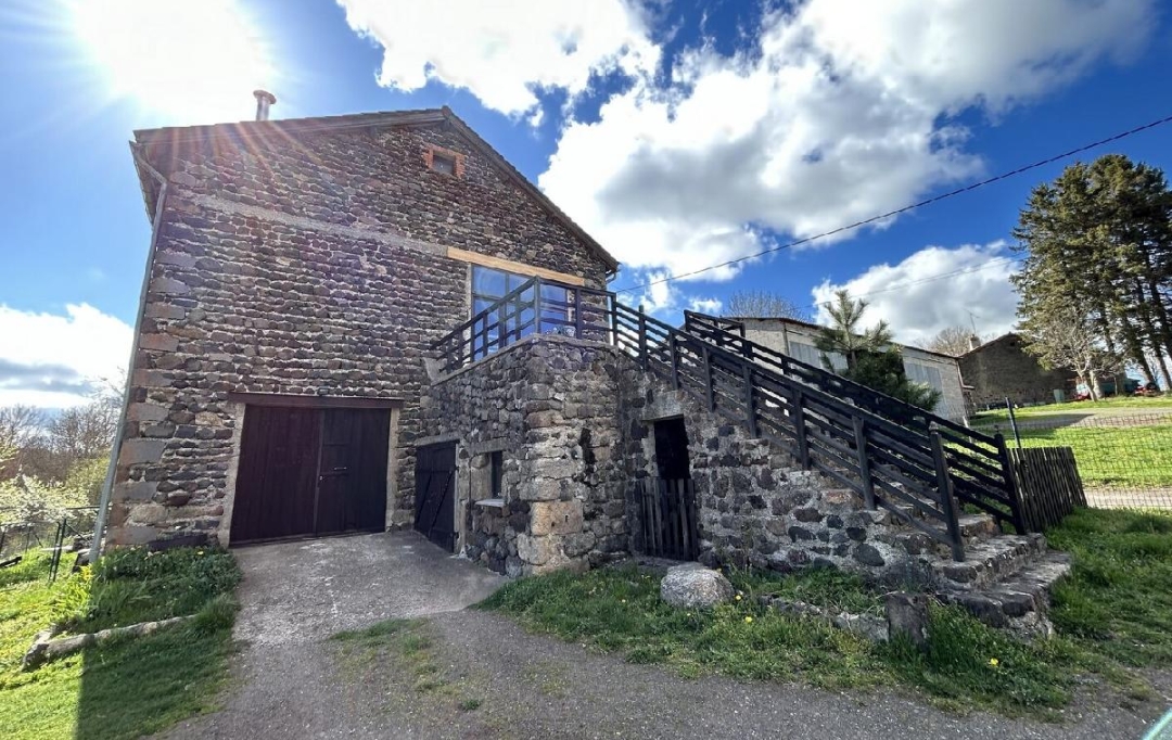 AGENCE IMMOBILIERE LANGONAISE : Maison / Villa | LANDOS (43340) | 218 m2 | 249 000 € 