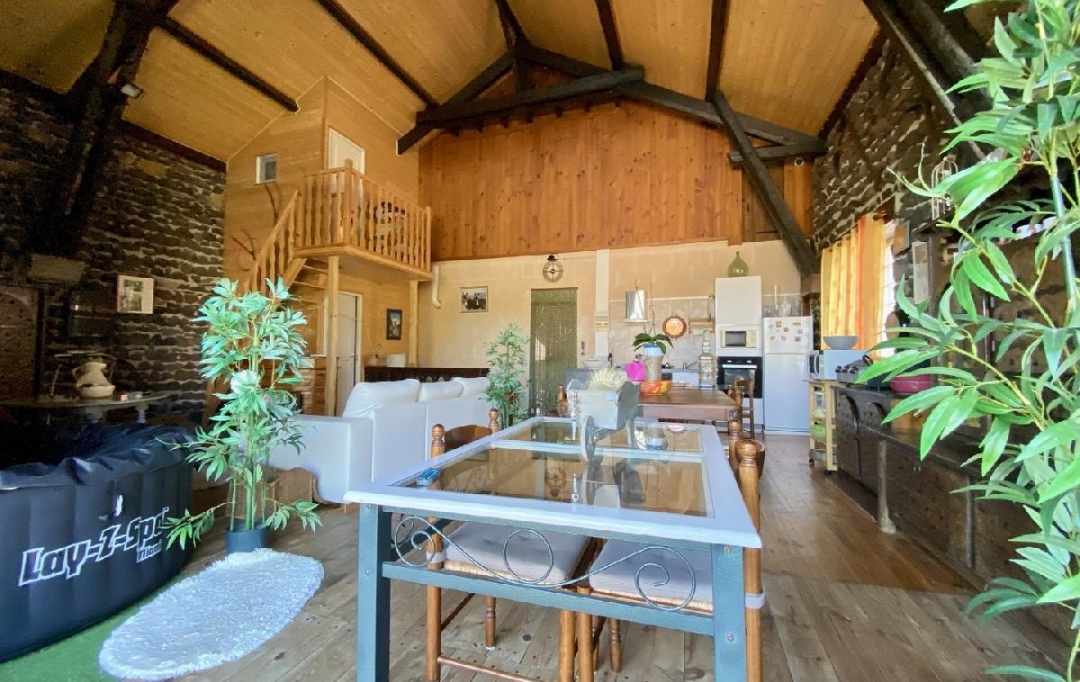 AGENCE IMMOBILIERE LANGONAISE : Maison / Villa | LANDOS (43340) | 218 m2 | 249 000 € 