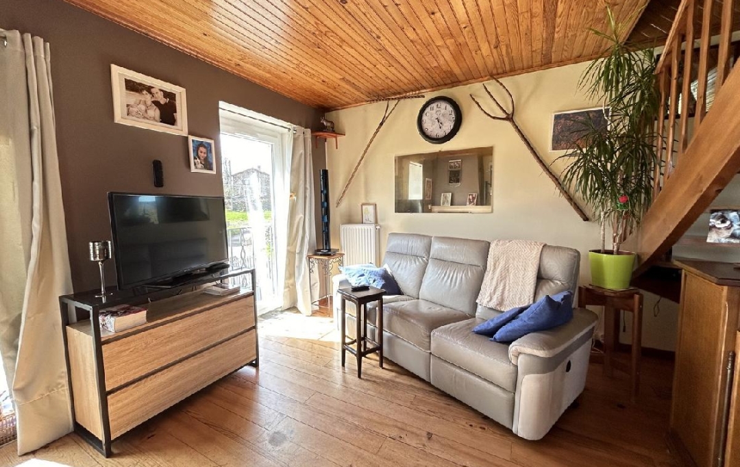 AGENCE IMMOBILIERE LANGONAISE : Maison / Villa | LANDOS (43340) | 218 m2 | 249 000 € 