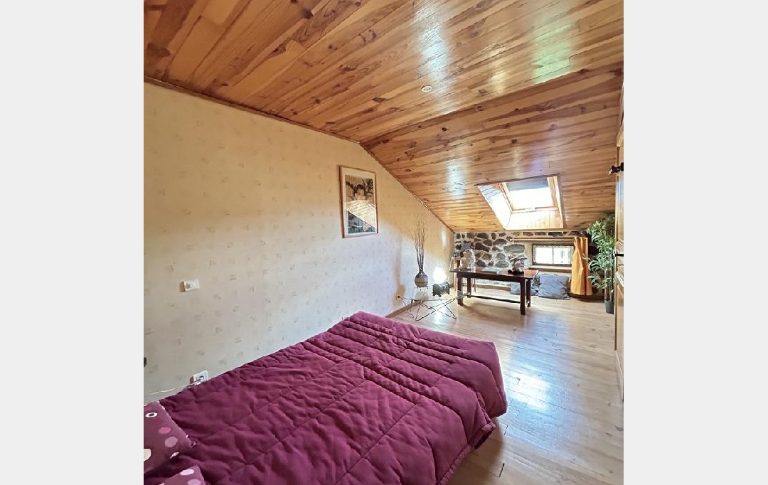 AGENCE IMMOBILIERE LANGONAISE : Maison / Villa | LANDOS (43340) | 218 m2 | 249 000 € 