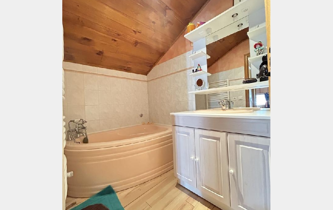 AGENCE IMMOBILIERE LANGONAISE : Maison / Villa | LANDOS (43340) | 218 m2 | 249 000 € 