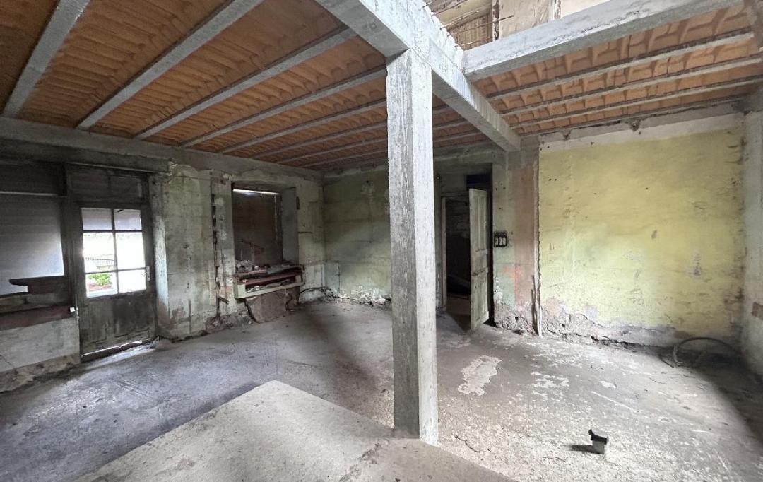 AGENCE IMMOBILIERE LANGONAISE : House | COSTAROS (43490) | 50 m2 | 25 000 € 