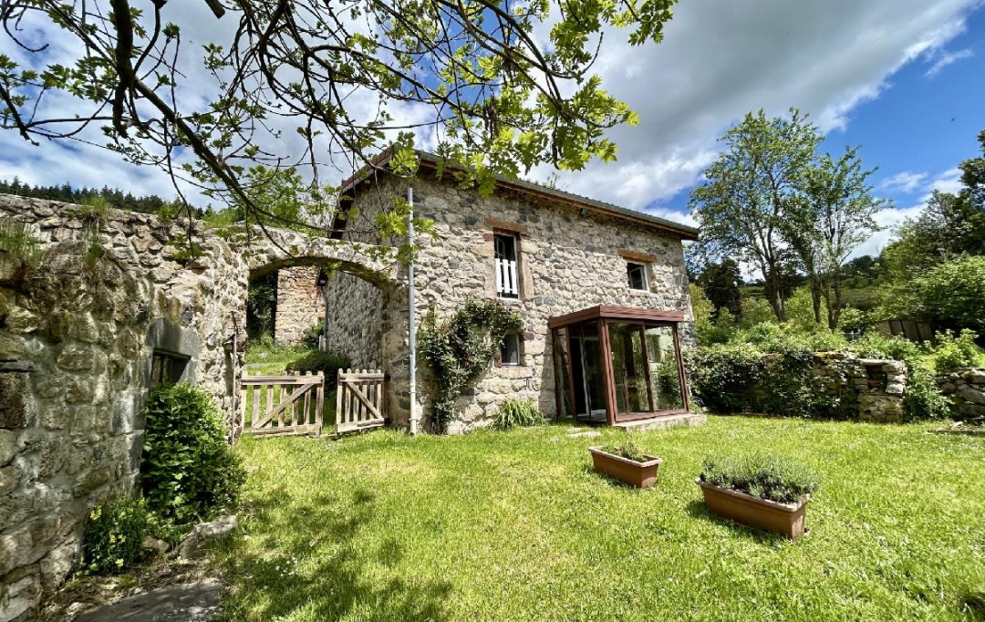AGENCE IMMOBILIERE LANGONAISE : Maison / Villa | SAINT-HAON (43340) | 120 m2 | 160 000 € 