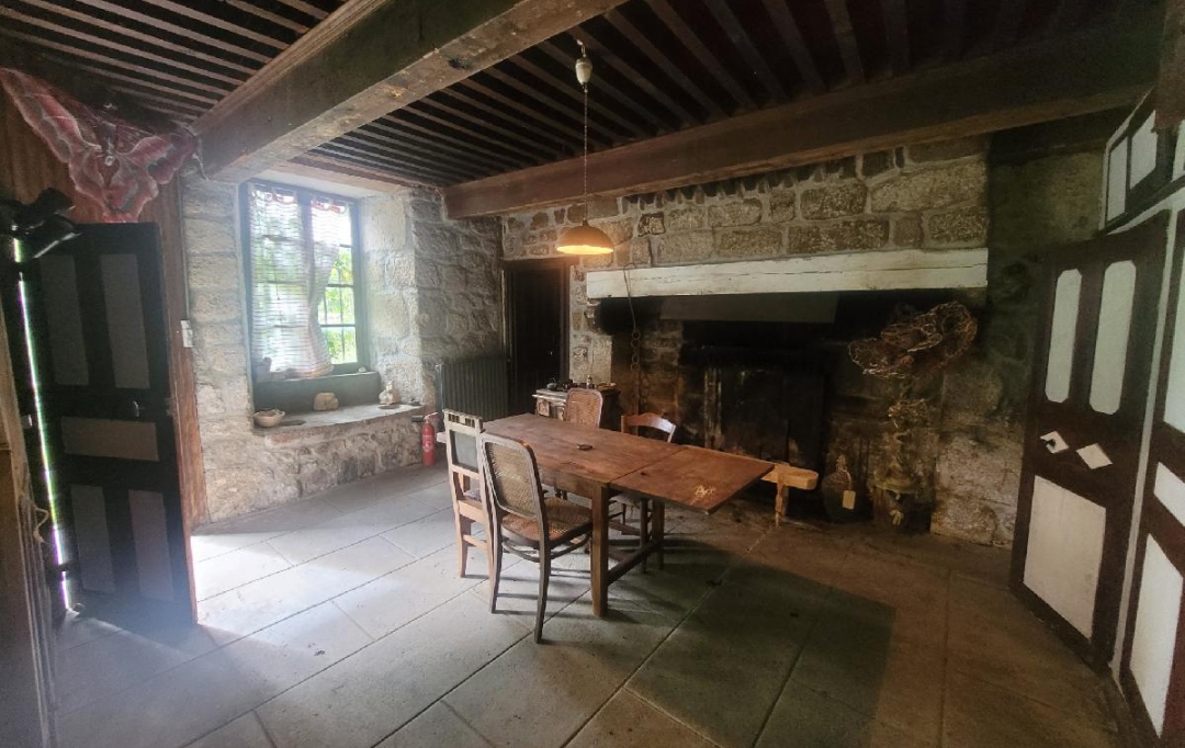 AGENCE IMMOBILIERE LANGONAISE : Maison / Villa | LAVAL-ATGER (48600) | 240 m2 | 79 000 € 