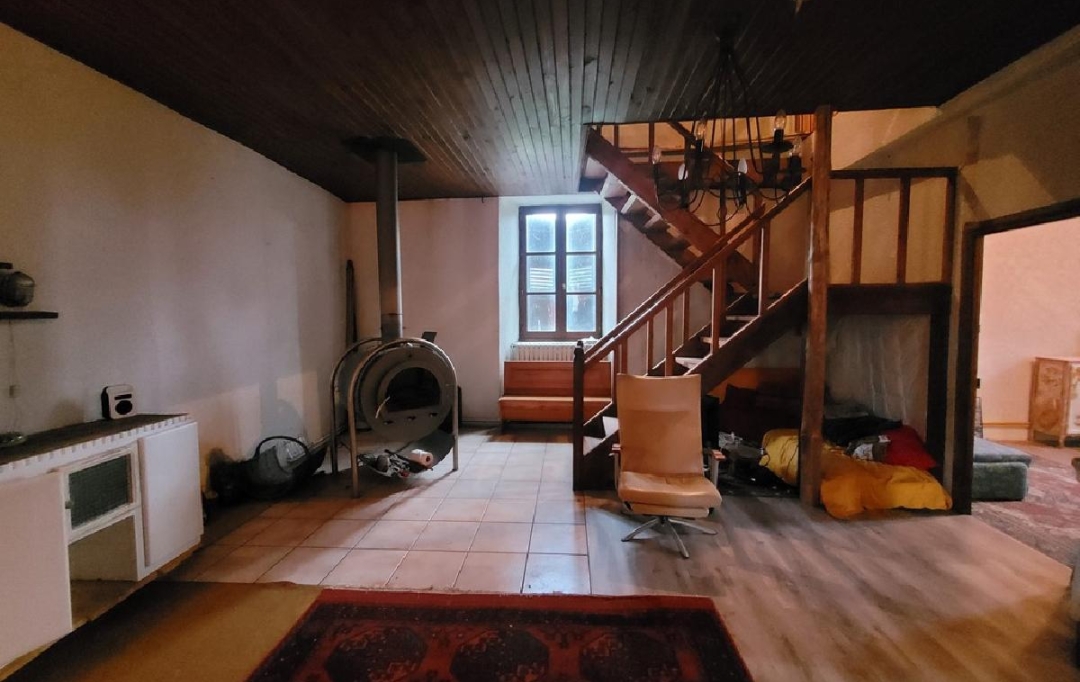 AGENCE IMMOBILIERE LANGONAISE : Maison / Villa | LAVAL-ATGER (48600) | 240 m2 | 79 000 € 