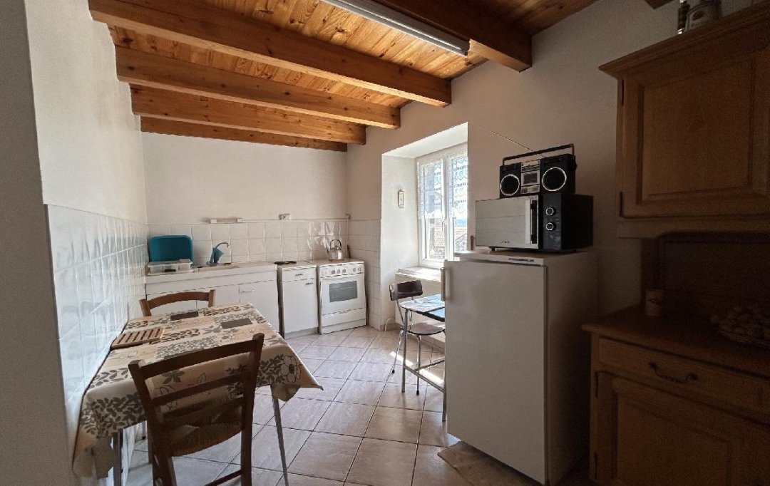 AGENCE IMMOBILIERE LANGONAISE : House | SAINT-HAON (43340) | 97 m2 | 134 000 € 
