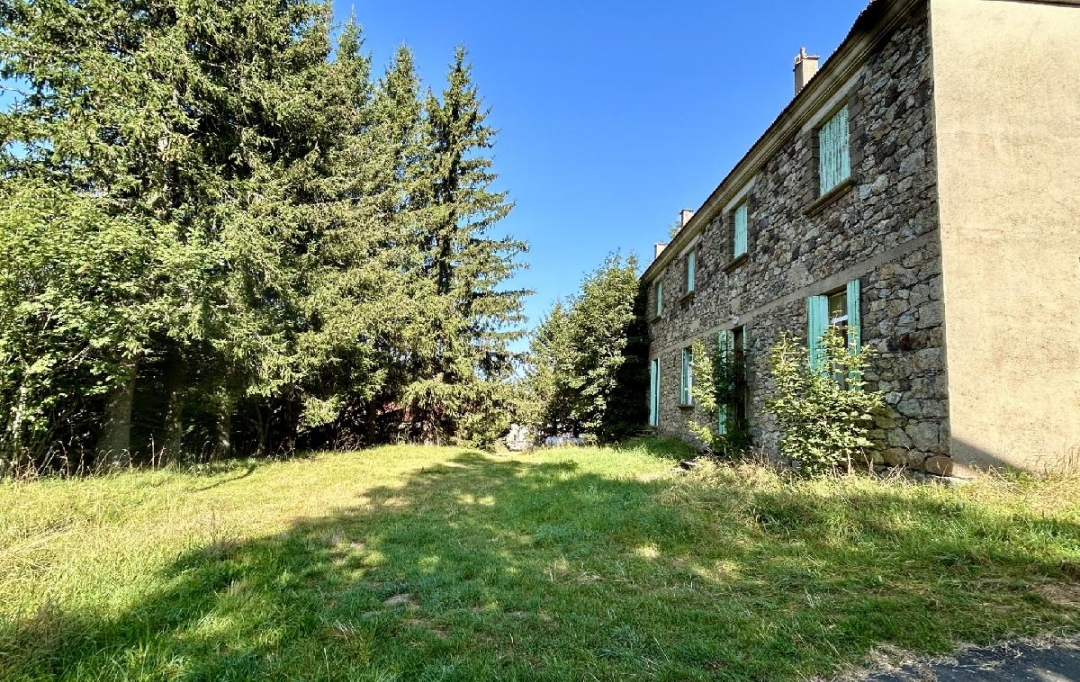 AGENCE IMMOBILIERE LANGONAISE : House | LANARCE (07660) | 358 m2 | 129 000 € 