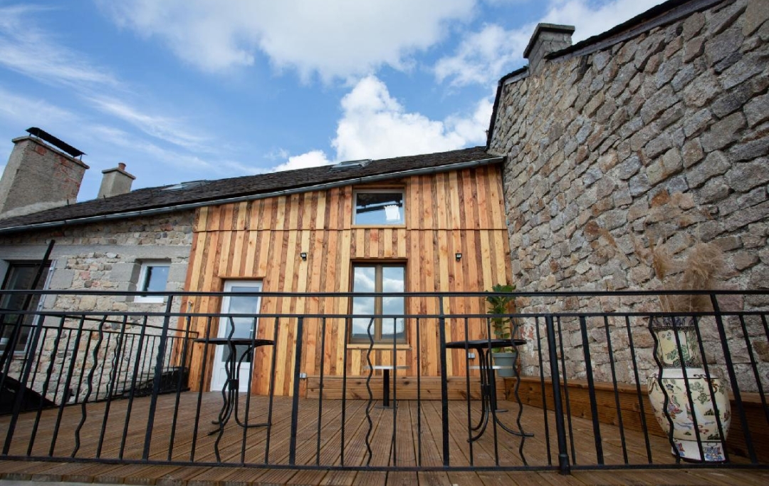 AGENCE IMMOBILIERE LANGONAISE : Local / Bureau | SAINT-ALBAN-SUR-LIMAGNOLE (48120) | 232 m2 | 283 000 € 