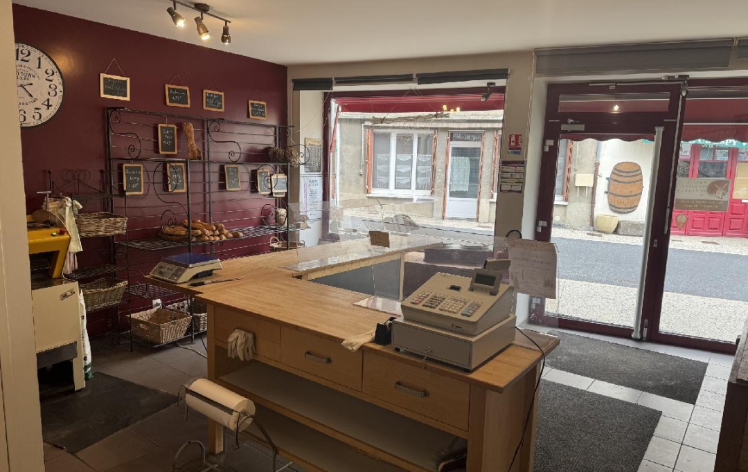 AGENCE IMMOBILIERE LANGONAISE : Local / Bureau | LE MONASTIER-SUR-GAZEILLE (43150) | 100 m2 | 66 000 € 