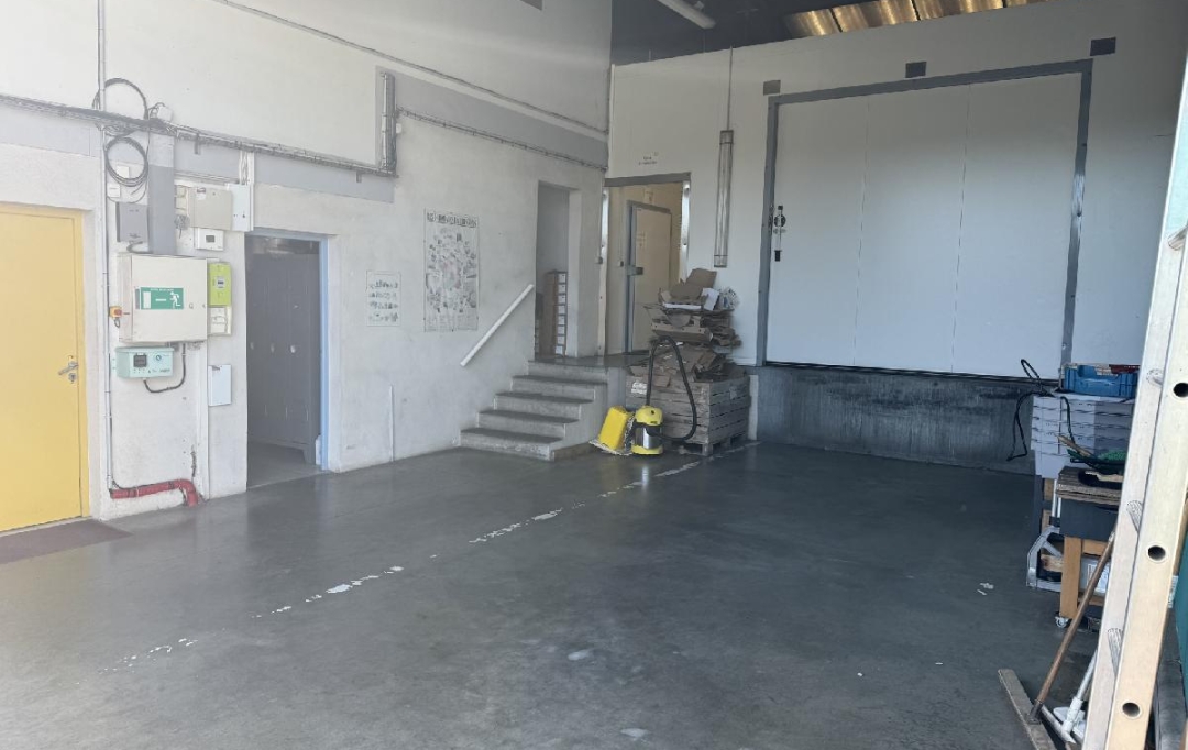 AGENCE IMMOBILIERE LANGONAISE : Local / Bureau | SAINT-GERMAIN-LAPRADE (43700) | 570 m2 | 718 000 € 