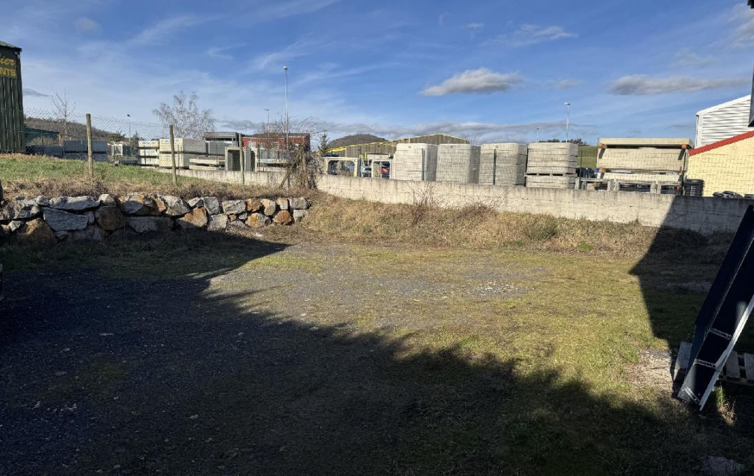 AGENCE IMMOBILIERE LANGONAISE : Local / Bureau | SAINT-GERMAIN-LAPRADE (43700) | 570 m2 | 718 000 € 