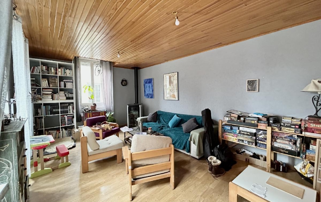 AGENCE IMMOBILIERE LANGONAISE : Maison / Villa | LANGOGNE (48300) | 115 m2 | 130 000 € 