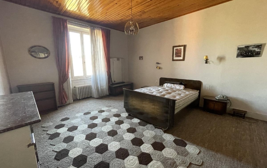 AGENCE IMMOBILIERE LANGONAISE : Appartement | LANGOGNE (48300) | 122 m2 | 109 000 € 