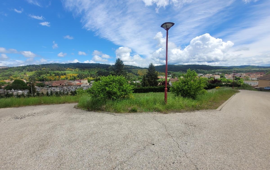 AGENCE IMMOBILIERE LANGONAISE : Terrain | LANGOGNE (48300) | 732 m2 | 34 940 € 